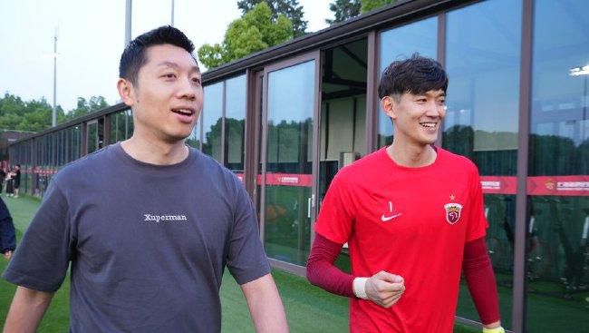 大学生小嫩模无套内谢